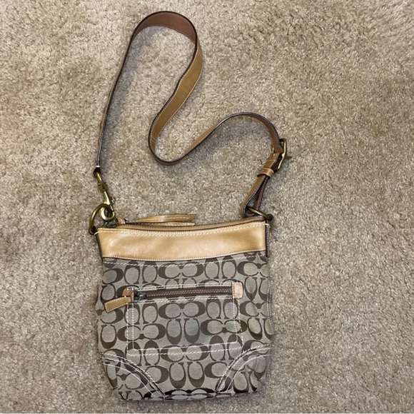 Coach Signature C Jacquard Medium Duffle Shoulder Bag - Picture 1 of 5